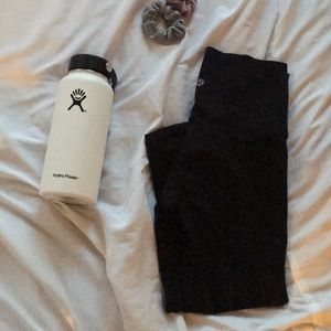 Lululemon black cropped leggings!!!
